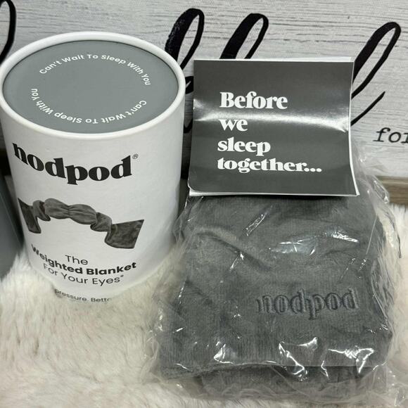 nodpod Weighted Blanket For Your Eyes Sleep Mask Wisteria Fossil Gray New in Box - Picture 1 of 7